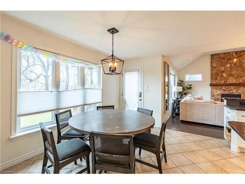 33 Notchwood Court, Kitchener, ON - Indoor Photo Showing Dining Room