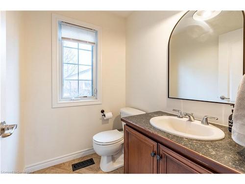 33 Notchwood Court, Kitchener, ON - Indoor Photo Showing Bathroom