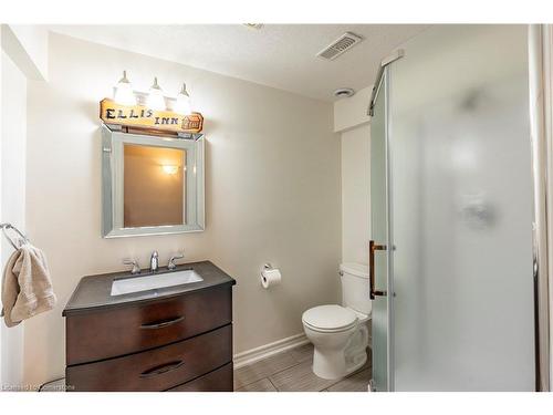 33 Notchwood Court, Kitchener, ON - Indoor Photo Showing Bathroom