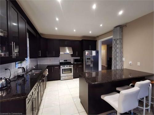 90 Redtail Street, Kitchener, ON - Indoor Photo Showing Kitchen With Upgraded Kitchen