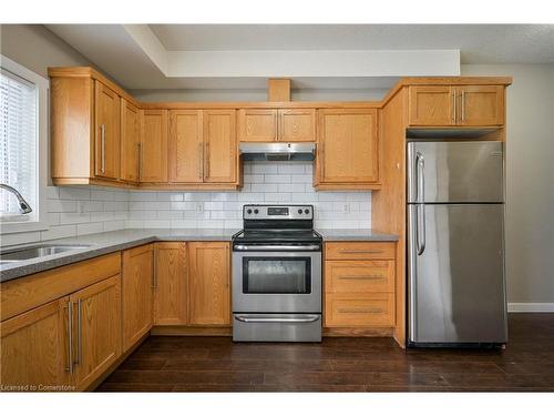 709 Frederick Street, Kitchener, ON - Indoor Photo Showing Kitchen