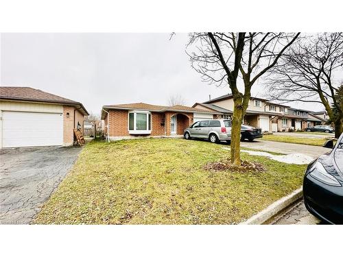 111 Scenic Wood Crescent, Kitchener, ON - Outdoor