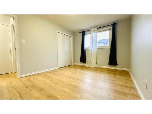 111 Scenic Wood Crescent, Kitchener, ON - Indoor Photo Showing Other Room