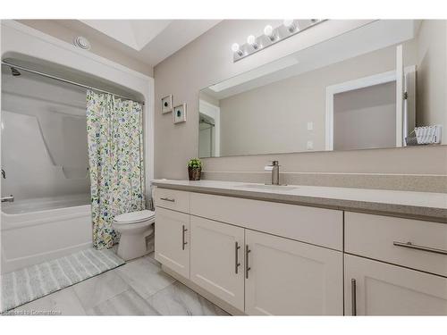 481 Rivertrail Avenue, Kitchener, ON - Indoor Photo Showing Bathroom