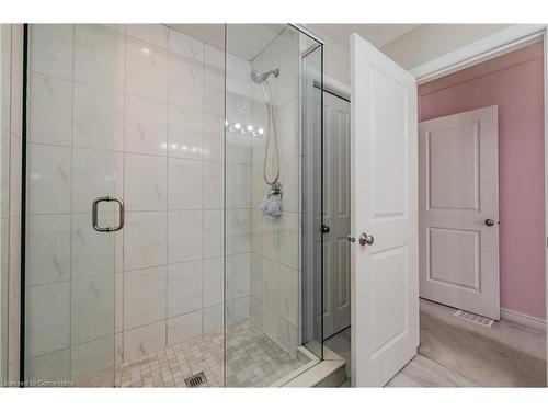 481 Rivertrail Avenue, Kitchener, ON - Indoor Photo Showing Bathroom