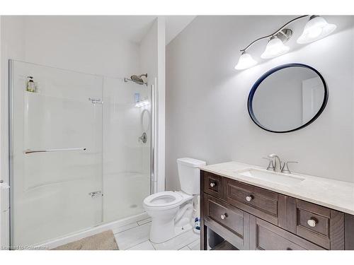 185 Duke Street, Clarington, ON - Indoor Photo Showing Bathroom