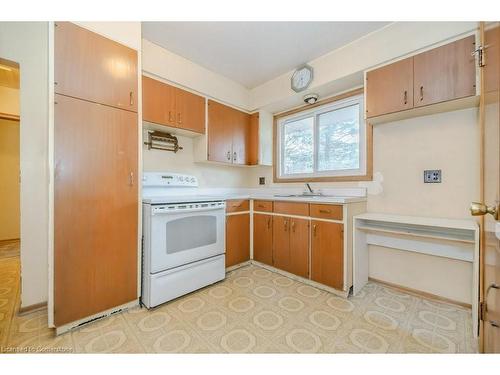 76 Ravine Drive, Cambridge, ON - Indoor Photo Showing Kitchen