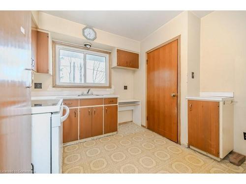 76 Ravine Drive, Cambridge, ON - Indoor Photo Showing Kitchen