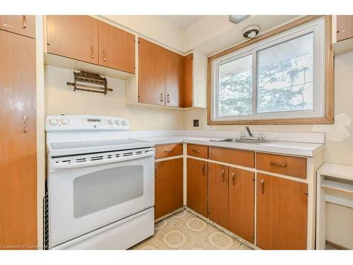 76 Ravine Drive, Cambridge, ON - Indoor Photo Showing Kitchen