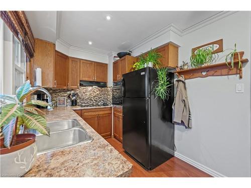 5 Churchill Crescent E, Fergus, ON - Indoor Photo Showing Kitchen With Double Sink