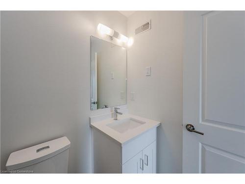 D73-405 Myers Road, Cambridge, ON - Indoor Photo Showing Bathroom