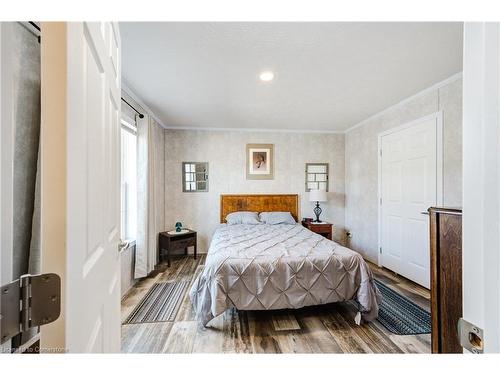 99 Fourth Conc Road, Burford, ON - Indoor Photo Showing Bedroom