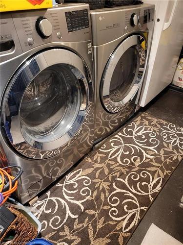 28 Dane Street, Kitchener, ON - Indoor Photo Showing Laundry Room