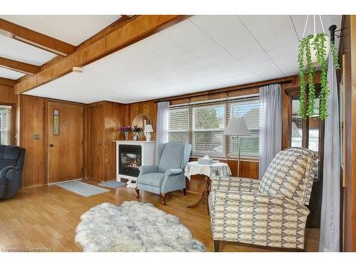 12 Macpherson Crescent, Flamborough, ON - Indoor Photo Showing Living Room With Fireplace