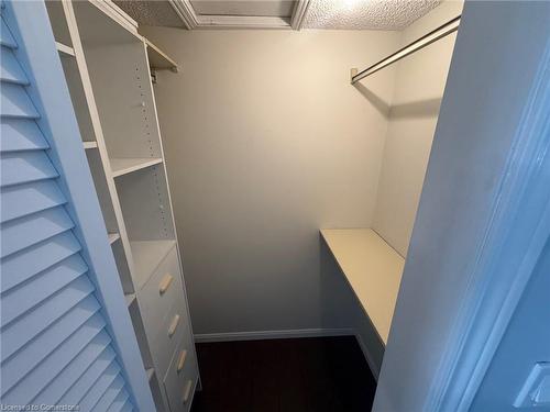 50 Winding Way, Kitchener, ON - Indoor With Storage