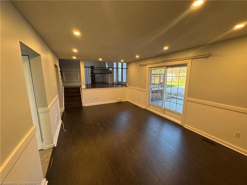 50 Winding Way, Kitchener, ON - Indoor Photo Showing Other Room