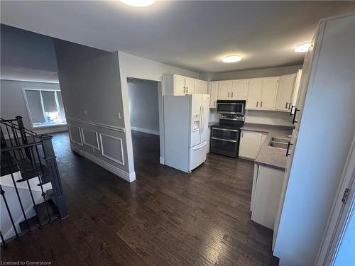 50 Winding Way, Kitchener, ON - Indoor Photo Showing Kitchen