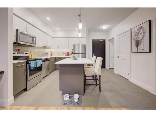 314-399 Queen Street S, Kitchener, ON - Indoor Photo Showing Kitchen With Stainless Steel Kitchen With Upgraded Kitchen