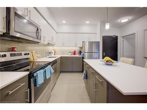 314-399 Queen Street S, Kitchener, ON - Indoor Photo Showing Kitchen With Stainless Steel Kitchen