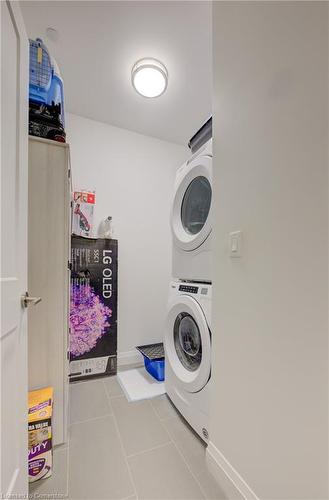 314-399 Queen Street S, Kitchener, ON - Indoor Photo Showing Laundry Room