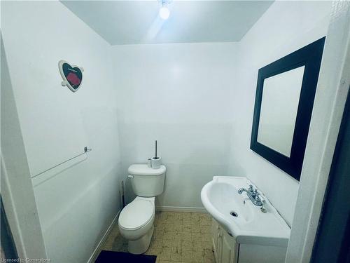 74 Carter Crescent, Cambridge, ON - Indoor Photo Showing Bathroom