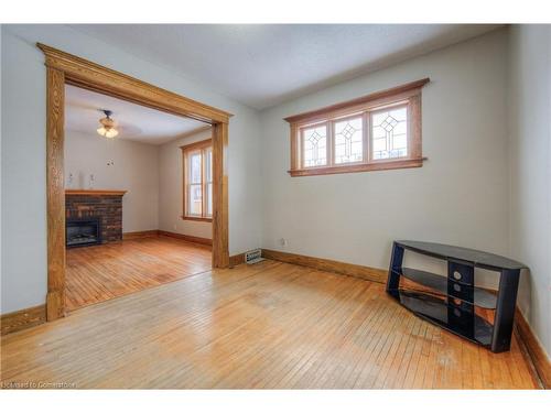 455 Waterloo Street S, Cambridge, ON - Indoor With Fireplace