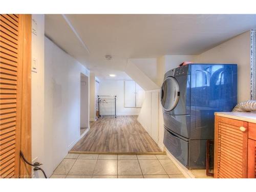 455 Waterloo Street S, Cambridge, ON - Indoor Photo Showing Laundry Room