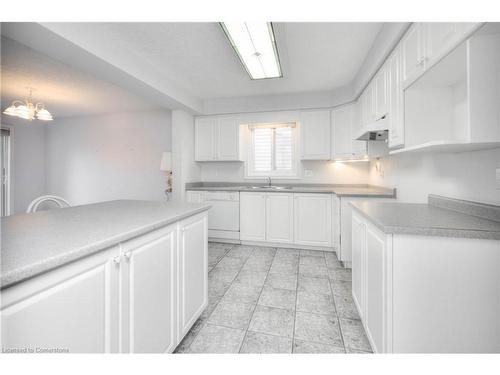 85 Eastforest Trail, Kitchener, ON - Indoor Photo Showing Kitchen