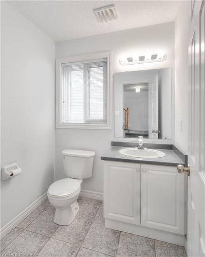 85 Eastforest Trail, Kitchener, ON - Indoor Photo Showing Bathroom