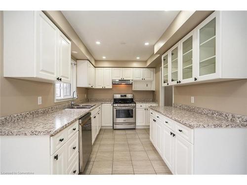 416 Olde Village Lane, Shelburne, ON - Indoor Photo Showing Kitchen With Double Sink