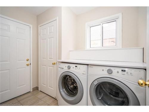 416 Olde Village Lane, Shelburne, ON - Indoor Photo Showing Laundry Room