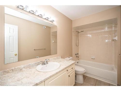 416 Olde Village Lane, Shelburne, ON - Indoor Photo Showing Bathroom