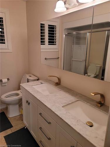 34 Georgian Crescent, Kitchener, ON - Indoor Photo Showing Bathroom