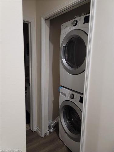 34 Georgian Crescent, Kitchener, ON - Indoor Photo Showing Laundry Room