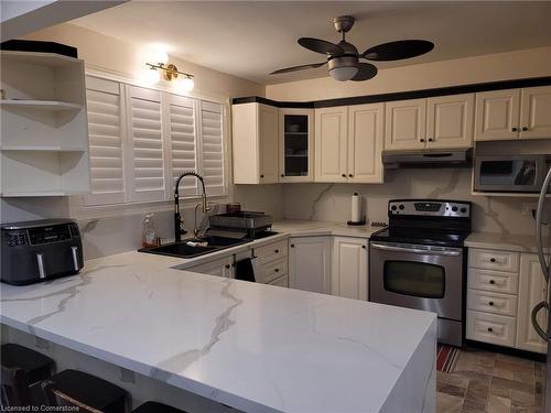 34 Georgian Crescent, Kitchener, ON - Indoor Photo Showing Kitchen