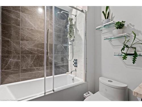 1105-33 Shore Breeze Drive, Etobicoke, ON - Indoor Photo Showing Bathroom