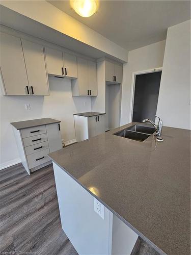 144-155 Equestrian Way, Cambridge, ON - Indoor Photo Showing Kitchen With Double Sink