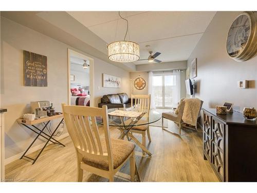 612-155 Water Street, Cambridge, ON - Indoor Photo Showing Dining Room