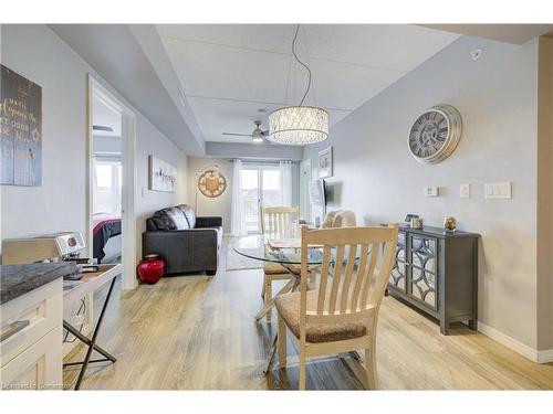 612-155 Water Street, Cambridge, ON - Indoor Photo Showing Dining Room