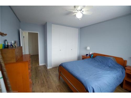 602-45 Westmount Road N, Waterloo, ON - Indoor Photo Showing Bedroom