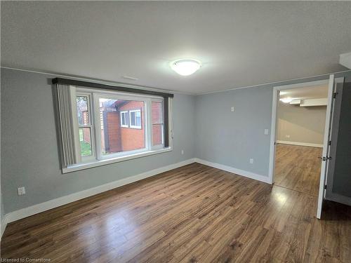 Lower-1801 Biscayne Drive, Cambridge, ON - Indoor Photo Showing Other Room