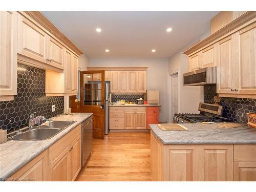 154 Main Street W, Shelburne, ON - Indoor Photo Showing Kitchen With Double Sink