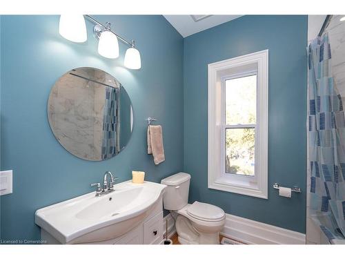 154 Main Street W, Shelburne, ON - Indoor Photo Showing Bathroom