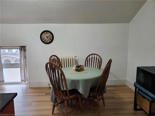 Upper Apt #3-59 Bruce Street, Cambridge, ON - Indoor Photo Showing Dining Room