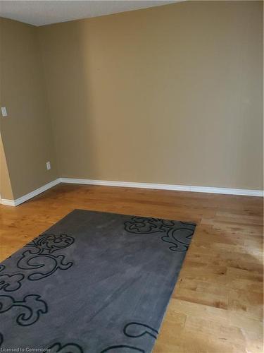 24-423 Westwood Drive, Kitchener, ON - Indoor Photo Showing Other Room