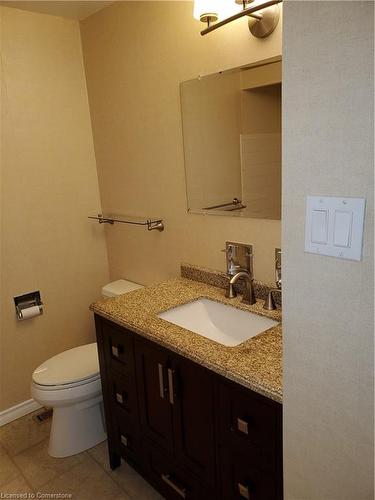 24-423 Westwood Drive, Kitchener, ON - Indoor Photo Showing Bathroom