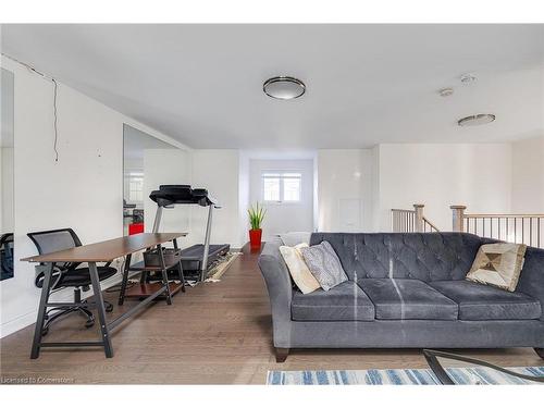 1526 Edencrest Drive, Mississauga, ON - Indoor Photo Showing Living Room