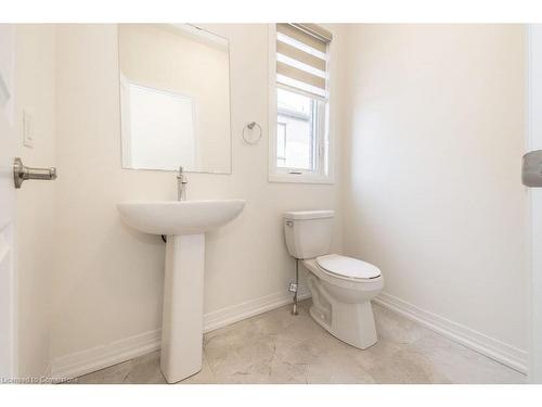 120 Blacklock Street, Cambridge, ON - Indoor Photo Showing Bathroom