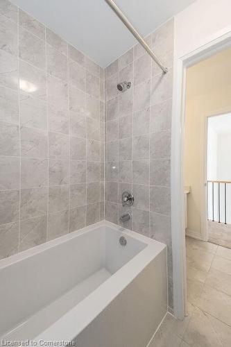 120 Blacklock Street, Cambridge, ON - Indoor Photo Showing Bathroom