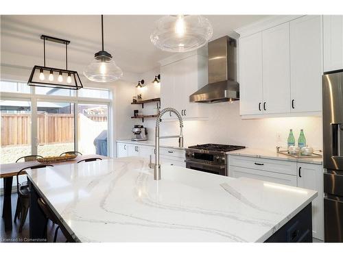 258 Sedgewood Street, Kitchener, ON - Indoor Photo Showing Kitchen With Upgraded Kitchen